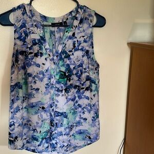 V neck patterned tank top blouse